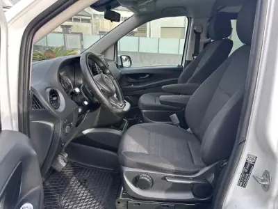 Mercedes-Benz Vito Tourer 2020 - 29900 EUR, 225000 km - AUTO.MOTO.pt - 225000km - foto 23 de 33