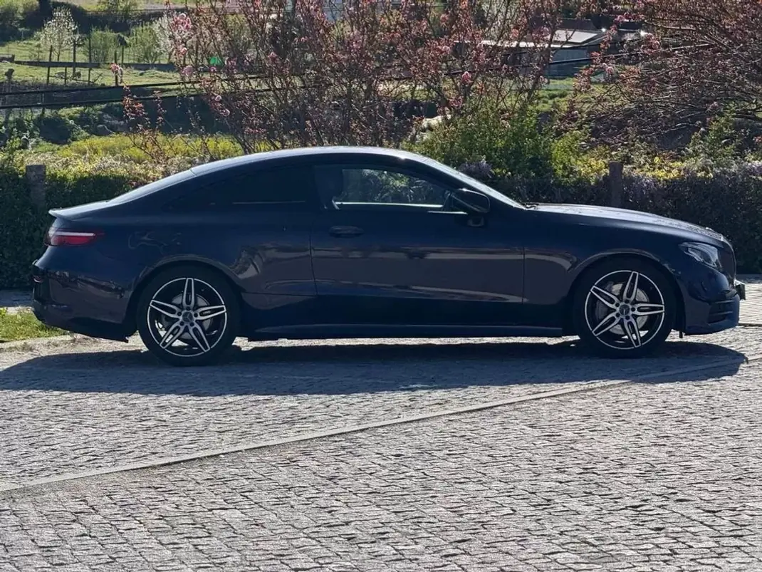 Mercedes-Benz E 220 2017 - 29990 EUR, 215000 km - AUTO.MOTO.pt - 215000km - foto 4 de 34