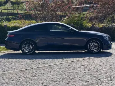 Mercedes-Benz E 220 2017 - 29990 EUR, 215000 km - AUTO.MOTO.pt - 215000km - foto 4 de 34