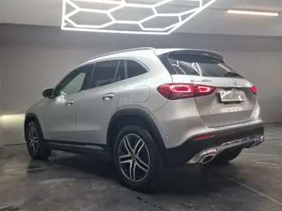 Mercedes-Benz GLA 250 2022 - 31400 EUR, 142300 km - 142300km - foto 5 de 12