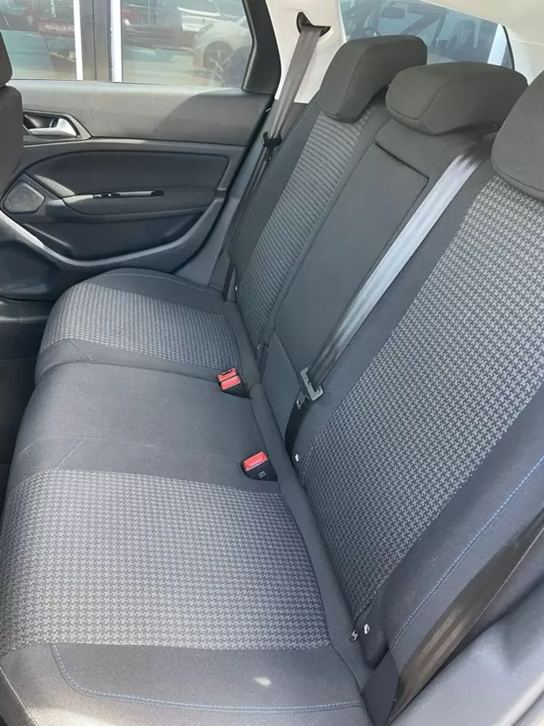 Peugeot 308 2021 - 15200 EUR, 92693 km - AUTO.MOTO.pt - 92693km - foto 5 de 24