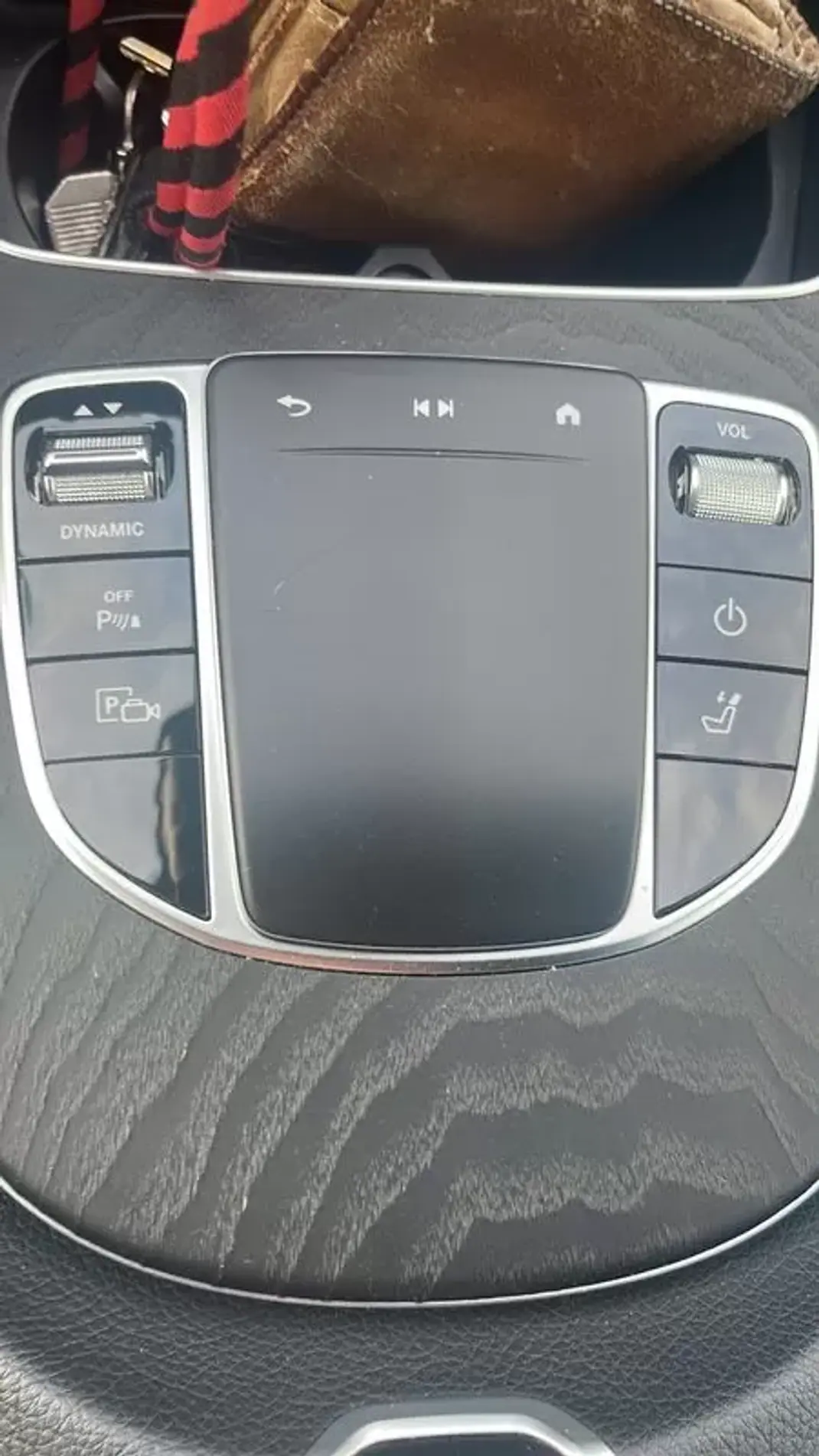 Mercedes-Benz E 300 2021 - 33990 EUR, 156000 km - AUTO.MOTO.pt - 156000km - foto 18 de 39