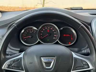 Dacia Sandero 2017 - 9950 EUR, 85154 km - AUTO.MOTO.pt - 85154km - foto 19 de 26