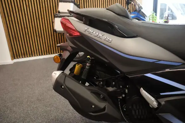 2026 - 3290 EUR, 1 km - AUTO.MOTO.pt - 1km - foto 6 de 11