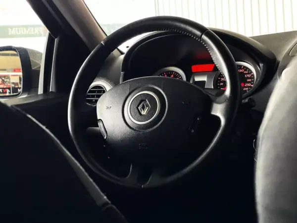 Renault Clio Break 2012 - 6500 EUR, 190800 km - AUTO.MOTO.pt - 190800km - foto 34 de 34