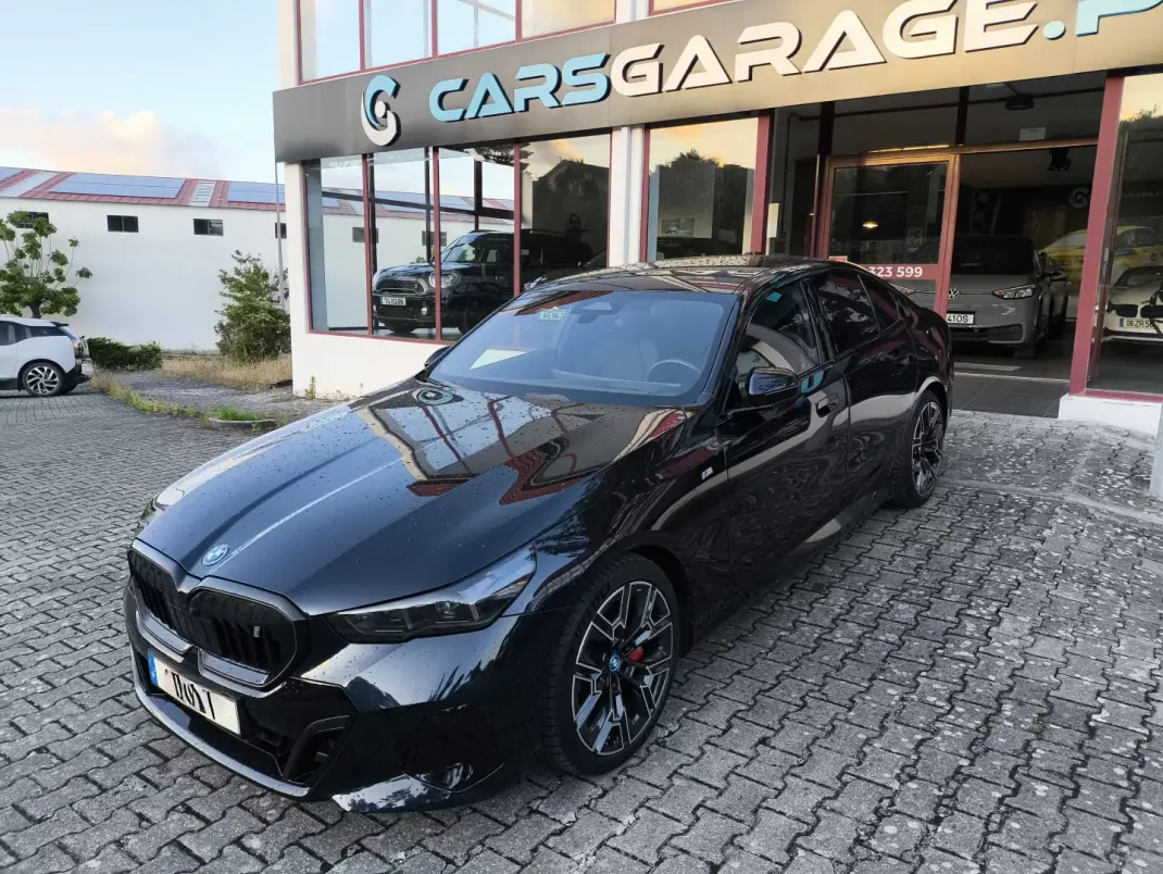 BMW i5 2024 - 54900 EUR, 49000 km - AUTO.MOTO.pt - 49000km - foto 1 de 14
