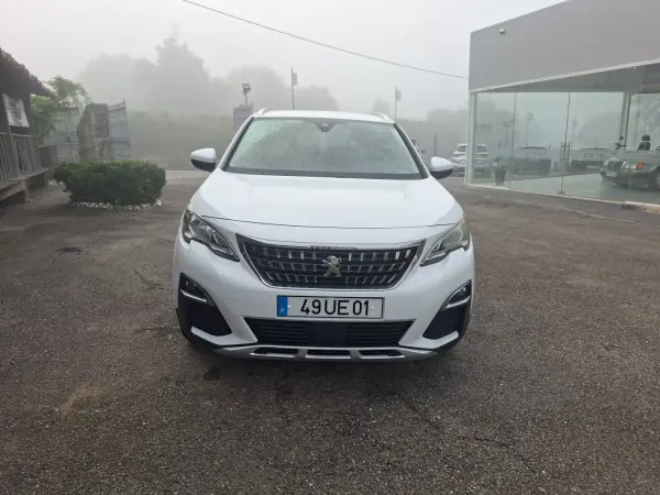 Peugeot 3008 2018 — foto 2 de 34