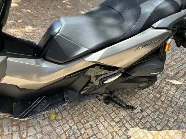 Honda ADV 150 2025 - 5900 EUR, 4926 km - AUTO.MOTO.pt - 4926km - foto 14 de 14