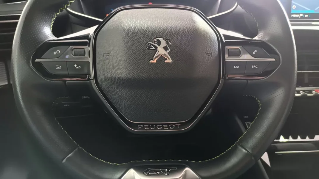 Peugeot e-208 2020 - 22890 EUR, 12197 km - AUTO.MOTO.pt - 12197km - foto 35 de 77