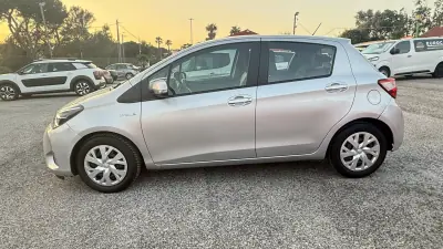 Toyota Yaris 2019 - 13880 EUR, 116435 km - AUTO.MOTO.pt - 116435km - foto 5 de 33