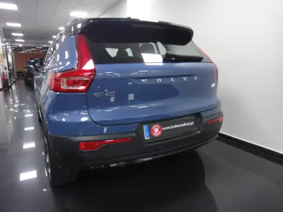 Volvo XC 40 2022 - 26990 EUR, 111000 km - AUTO.MOTO.pt - 111000km - foto 8 de 38