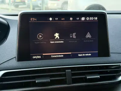 Peugeot 3008 2019 - 24900 EUR, 82000 km - AUTO.MOTO.pt - 82000km - foto 14 de 24