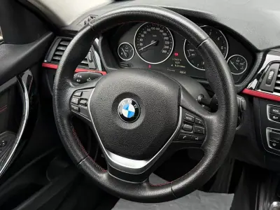 BMW 320 2012 — foto 5 de 13