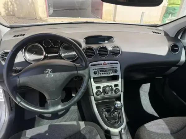 Peugeot 308 SW 2011 - 5900 EUR, 147177 km - AUTO.MOTO.pt - 147177km - foto 17 de 30