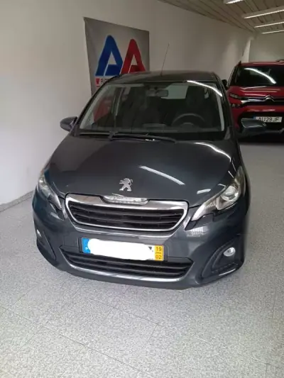 Peugeot 108 2019 - 10950 EUR, 95127 km - AUTO.MOTO.pt - 95127km - foto 5 de 12