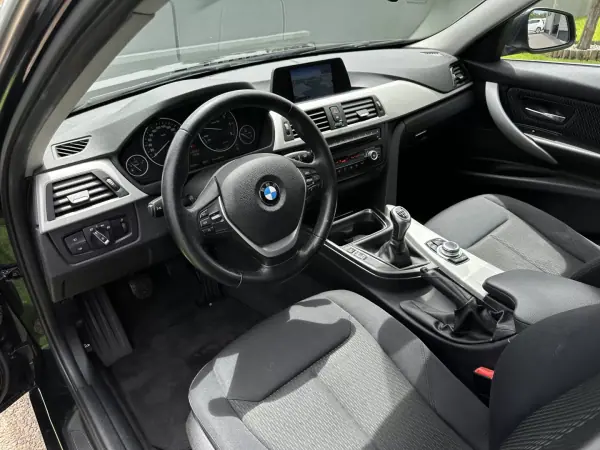 BMW 320 2013 - 12900 EUR, 280000 km - AUTO.MOTO.pt - 280000km - foto 24 de 64