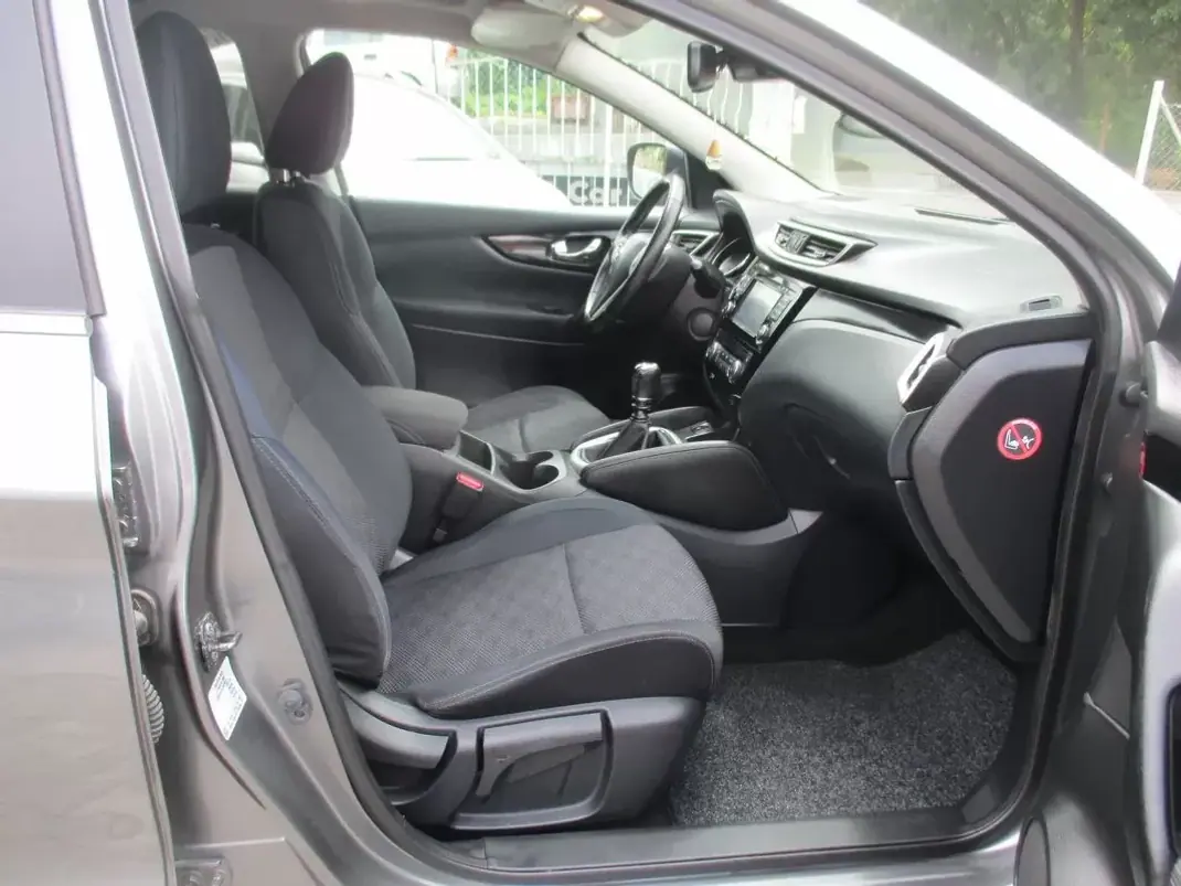 Nissan Qashqai 2016 - 13990 EUR, 190000 km - 190000km - foto 21 de 25