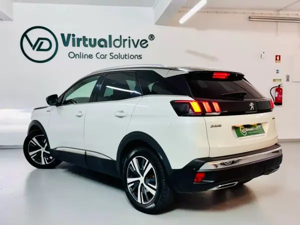 Peugeot 3008 2017 - 16950 EUR, 129000 km - AUTO.MOTO.pt - 129000km - foto 9 de 60