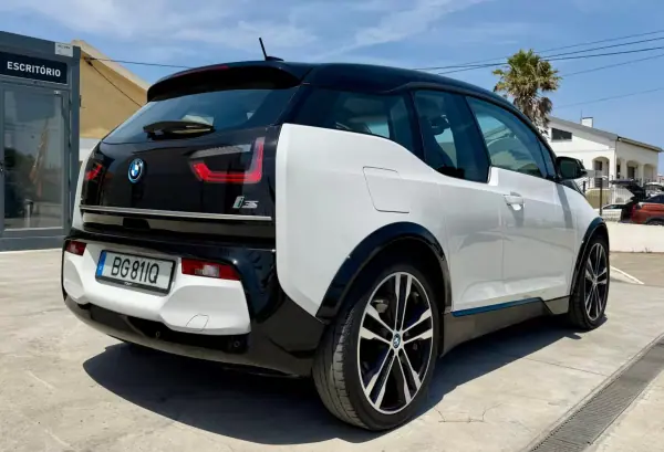 BMW i3 2021 - 25490 EUR, 33600 km - AUTO.MOTO.pt - 33600km - foto 6 de 27