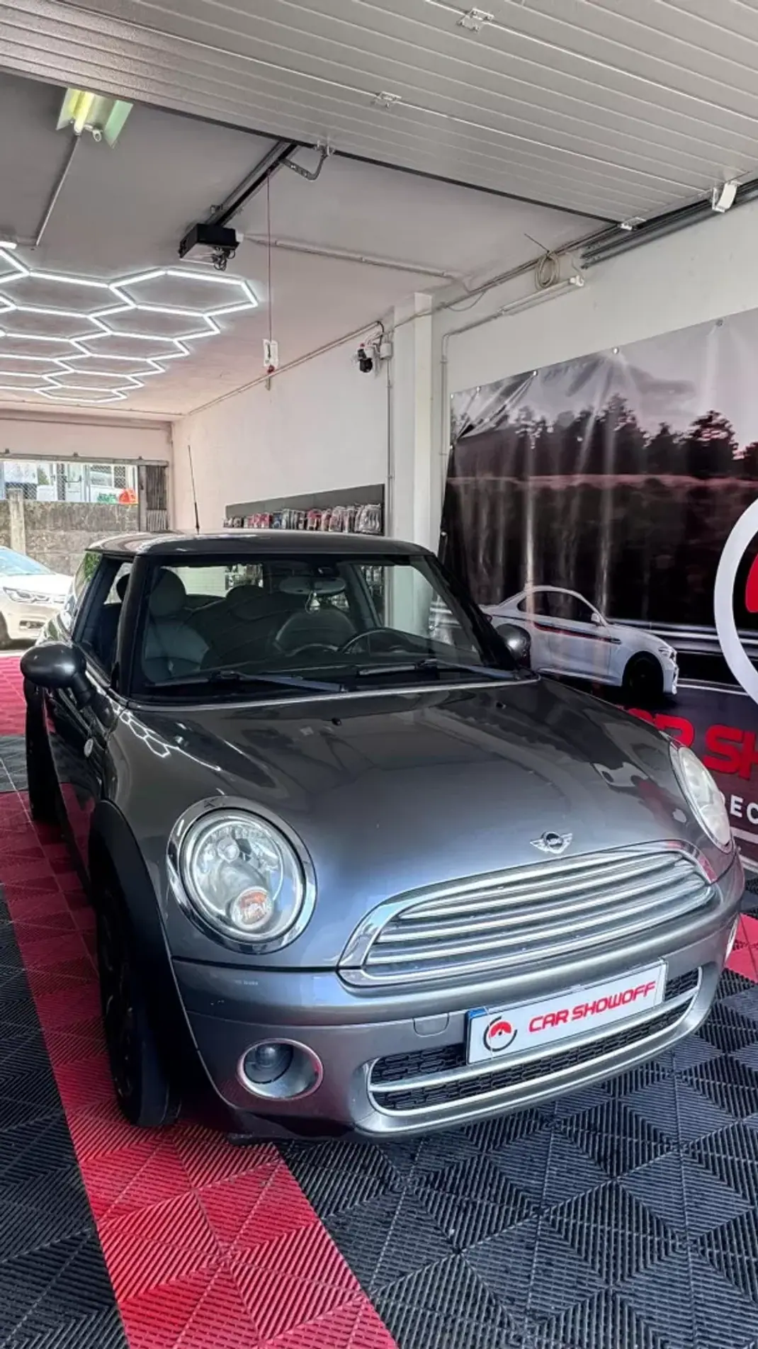 MINI Cooper 2009 - 6490 EUR, 189000 km - AUTO.MOTO.pt - 189000km - foto 1 de 9