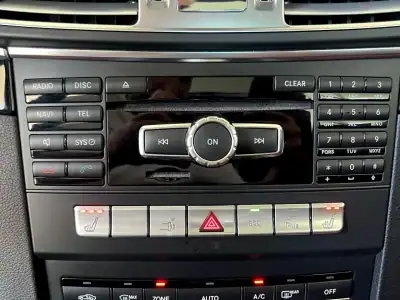 Mercedes-Benz E 220 2015 - 24999 EUR, 161900 km - AUTO.MOTO.pt - 161900km - foto 103 de 135