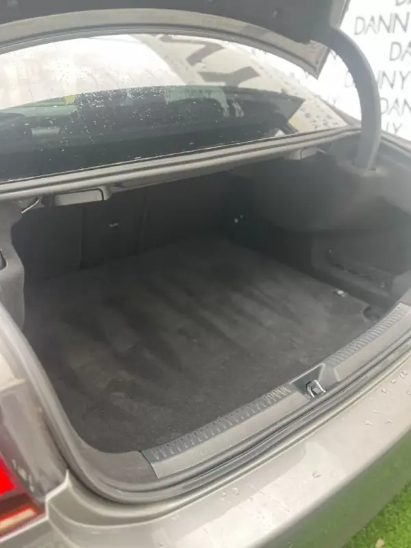 Mercedes-Benz A 200 Limousine 2021 - 28000 EUR, 83000 km - AUTO.MOTO.pt - 83000km - foto 6 de 15