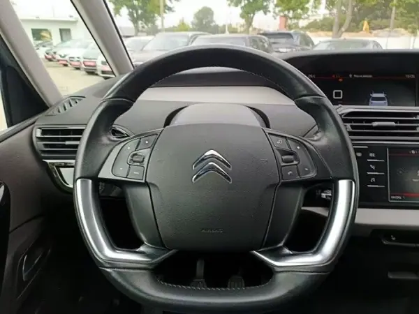 Citroën C4 Spacetourer 2019 - 19900 EUR, 90359 km - AUTO.MOTO.pt - 90359km - foto 23 de 27