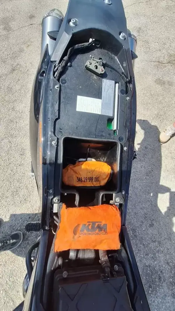 KTM 1290 Super Adventure 2005 - 6250 EUR, 103000 km - AUTO.MOTO.pt - 103000km - foto 20 de 33