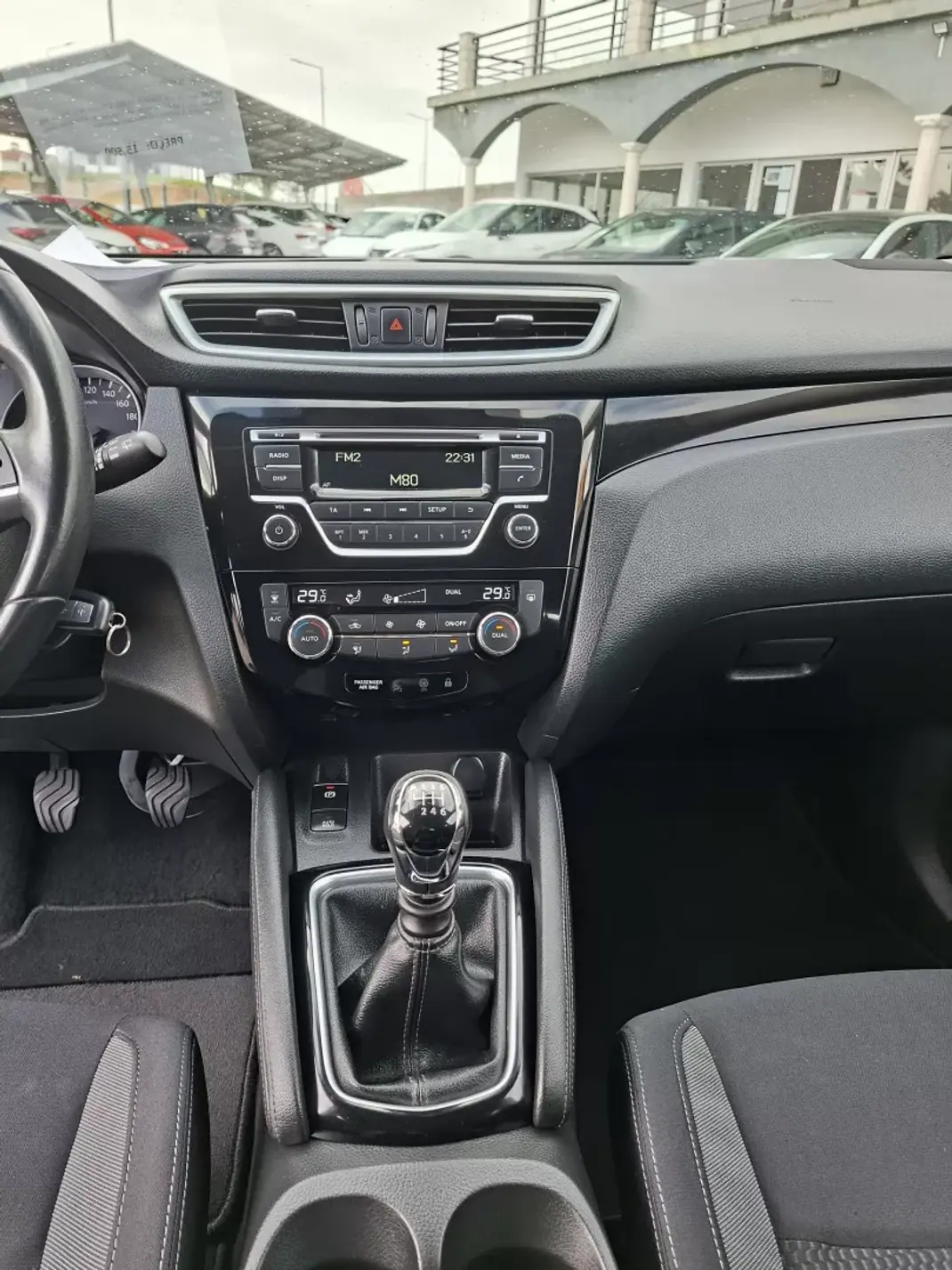 Nissan Qashqai 2018 - 15500 EUR, 57950 km - AUTO.MOTO.pt - 57950km - foto 16 de 25