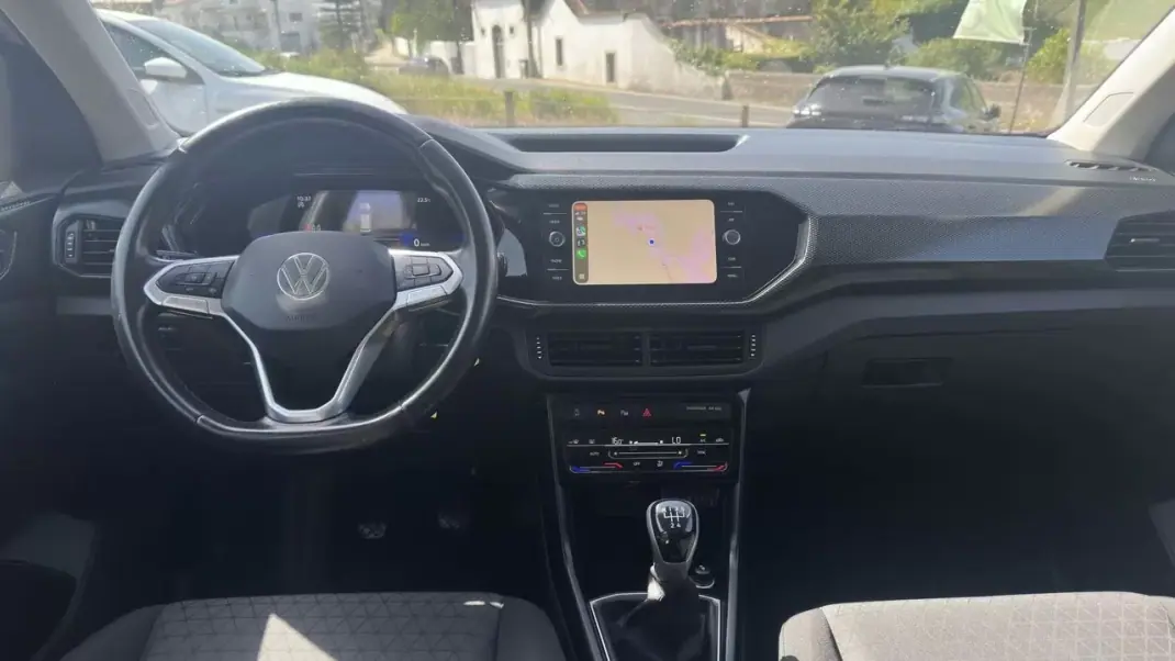 Volkswagen T-Cross 2022 - 16490 EUR, 95000 km - AUTO.MOTO.pt - 95000km - foto 8 de 22