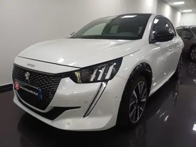 Peugeot 208 2021 - 14990 EUR, 80000 km - foto 4 de 31