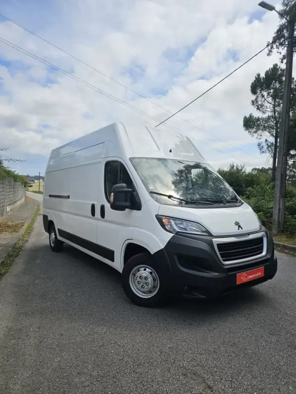 Peugeot BOXER 2.0 BlueHDi 435 L4H2 Premium 2020 - 20350 EUR, 126369 km - AUTO.MOTO.pt - 126369km - foto 26 de 40