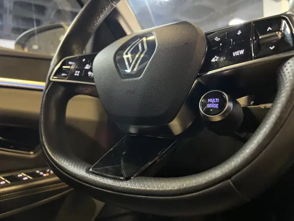 Renault Mégane E-Tech 2022 - 27990 EUR, 50000 km - AUTO.MOTO.pt - 50000km - foto 16 de 54