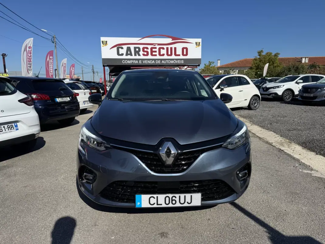 Renault Clio 2020 - 13750 EUR, 87303 km - 87303km - foto 2 de 30