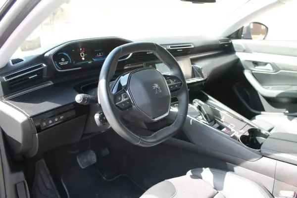 Peugeot 508 SW 2021 - 20980 EUR, 96582 km - AUTO.MOTO.pt - 96582km - foto 11 de 16