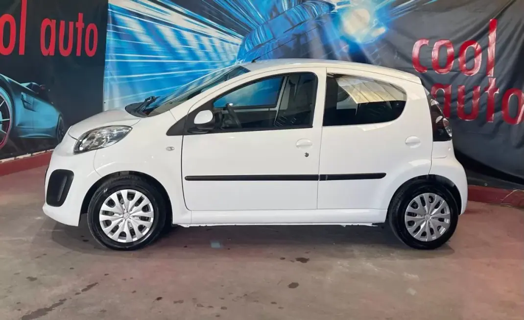 Citroën C1 2014 - 6750 EUR, 105000 km - AUTO.MOTO.pt - 105000km - foto 3 de 32