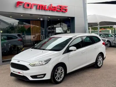 Ford Focus SW 2017 - 10900 EUR, 155572 km - AUTO.MOTO.pt - 155572km - foto 2 de 23