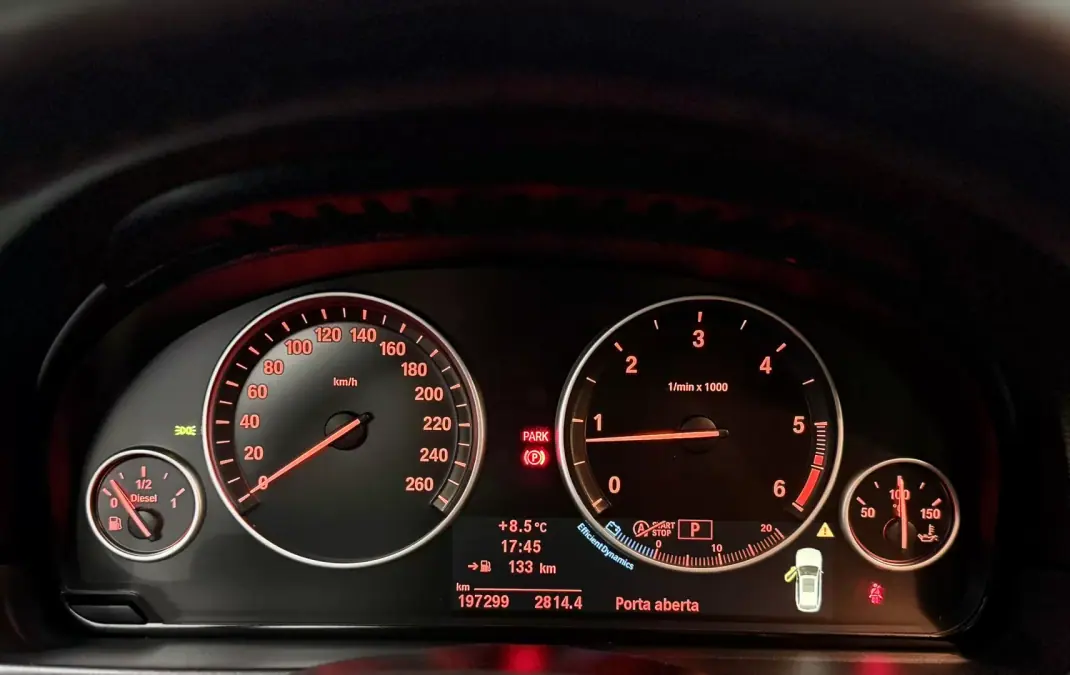 BMW 520 2012 - 15950 EUR, 197000 km - AUTO.MOTO.pt - 197000km - foto 37 de 57