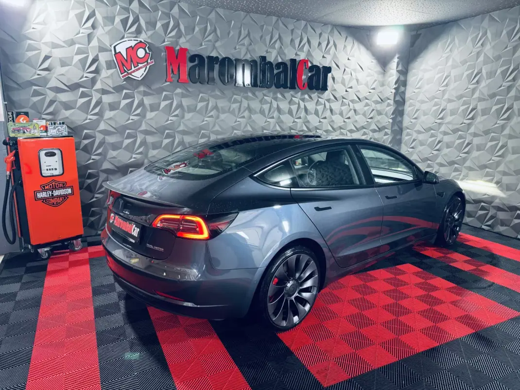 Tesla Model 3 2022 - 32990 EUR, 70718 km - AUTO.MOTO.pt - 70718km - foto 6 de 33