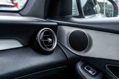 Mercedes-Benz GLC 250 2018 - 33900 EUR, 186200 km - AUTO.MOTO.pt - 186200km - foto 15 de 19