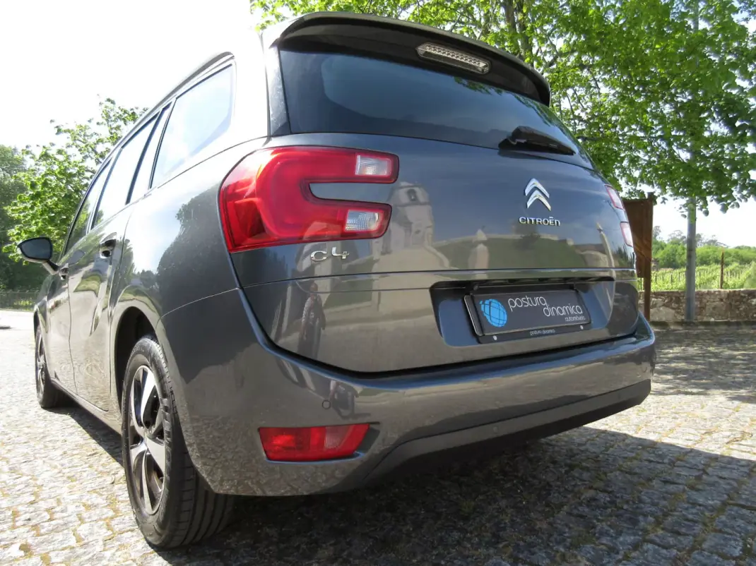 Citroën C4 Grand Picasso 2014 - 11490 EUR, 185000 km - AUTO.MOTO.pt - 185000km - foto 18 de 60