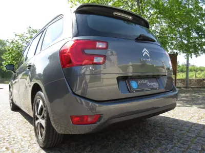 Citroën C4 Grand Picasso 2014 - 11490 EUR, 185000 km - AUTO.MOTO.pt - 185000km - foto 18 de 60