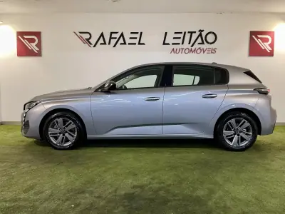 Peugeot 308 2024 - 19500 EUR, 56000 km - 56000km - foto 10 de 31