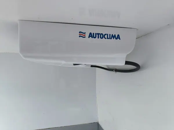 Citroën Berlingo 1.6 HDI L2 3L FRIO + ISOTERMICA 2016 - 14950 EUR, 292742 km - AUTO.MOTO.pt - 292742km - foto 24 de 43