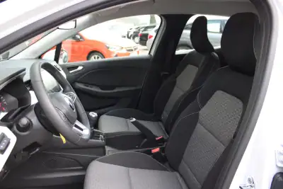 Renault Clio 2020 - 13400 EUR, 95969 km - AUTO.MOTO.pt - 95969km - foto 20 de 27