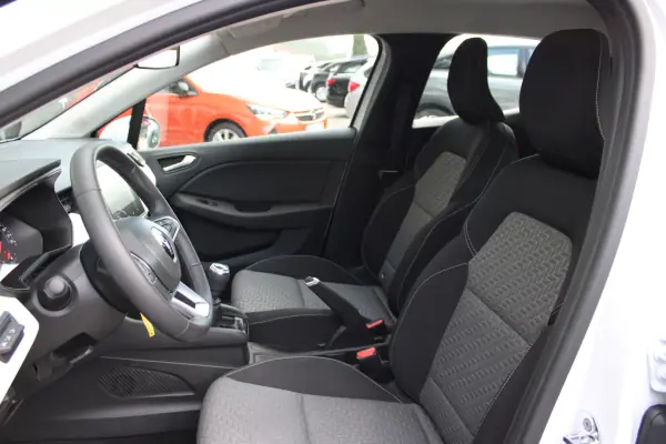 Renault Clio 2020 - 13400 EUR, 95969 km - AUTO.MOTO.pt - 95969km - foto 20 de 27