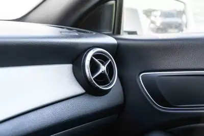 Mercedes-Benz CLA 180 2019 - 22990 EUR, 188150 km - AUTO.MOTO.pt - 188150km - foto 16 de 35