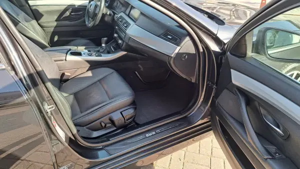 BMW 520 2011 - 11900 EUR, 331971 km - AUTO.MOTO.pt - 331971km - foto 13 de 27