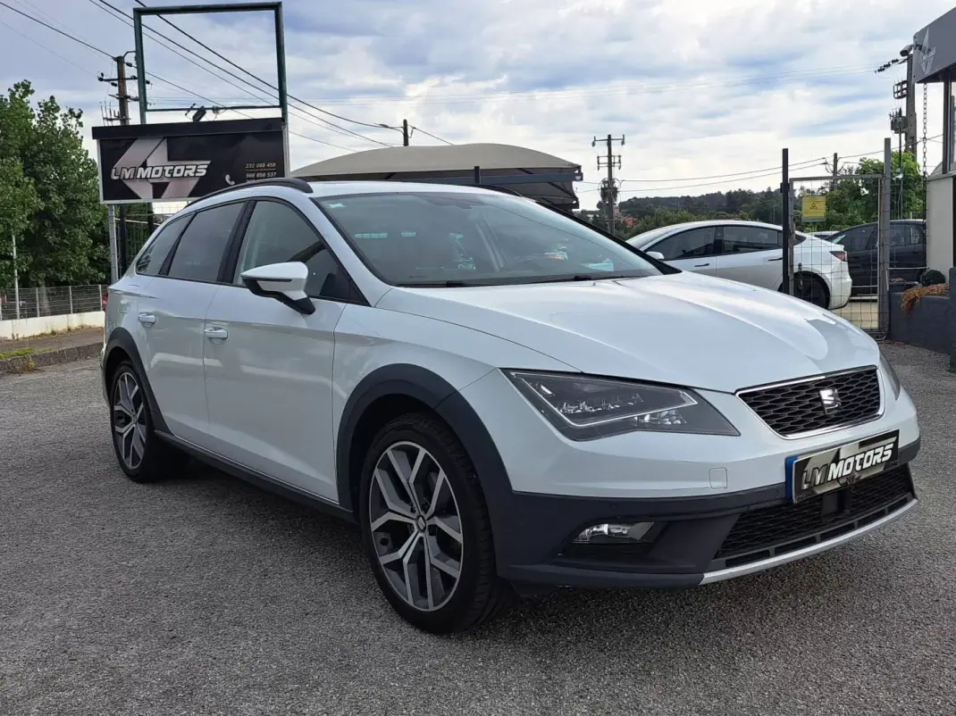 SEAT Leon X-Perience 2016 - 12990 EUR, 183751 km - AUTO.MOTO.pt - 183751km - foto 1 de 46