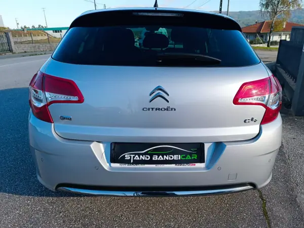 Citroën C4 2015 - 10500 EUR, 53000 km - AUTO.MOTO.pt - 53000km - foto 16 de 37